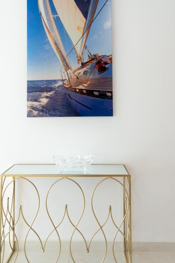 Esmeralda. Lovely And New Apartment Right By The Ocean! カジャオ・サルバヘ エクステリア 写真