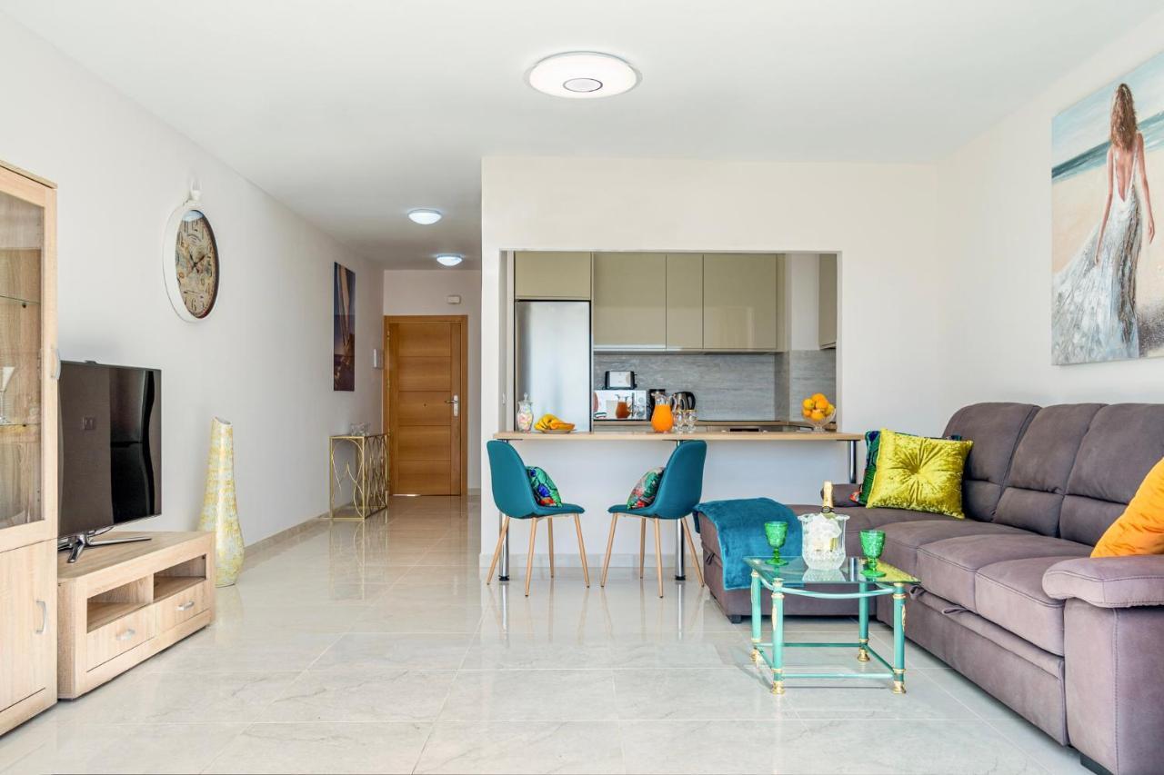 Esmeralda. Lovely And New Apartment Right By The Ocean! カジャオ・サルバヘ エクステリア 写真